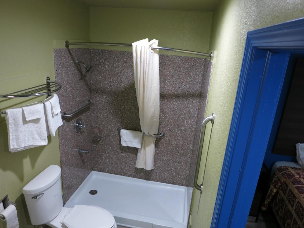 Gateway Inn Tulsa Bagian luar foto