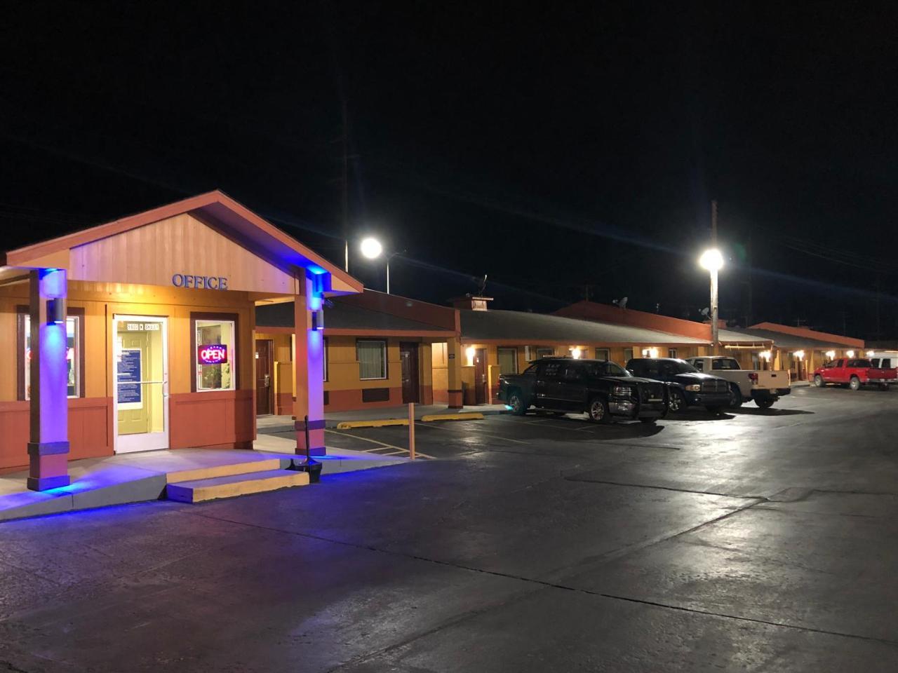 Gateway Inn Tulsa Bagian luar foto